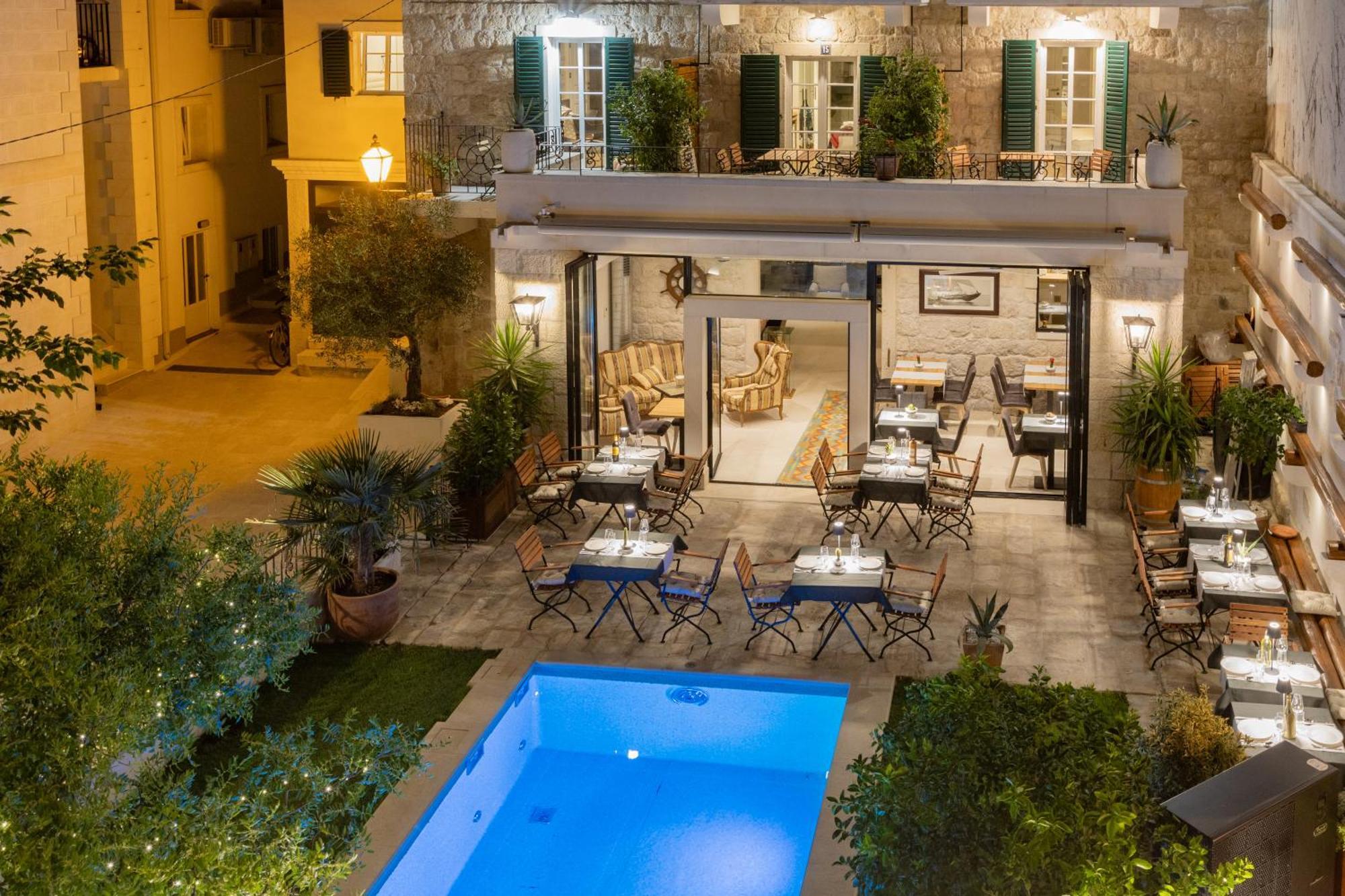 New - Casa Columba - 4 Star Design Boutique Hotel With Outdoor Pool & Private Garden (Adults Only) 马卡尔斯卡 外观 照片