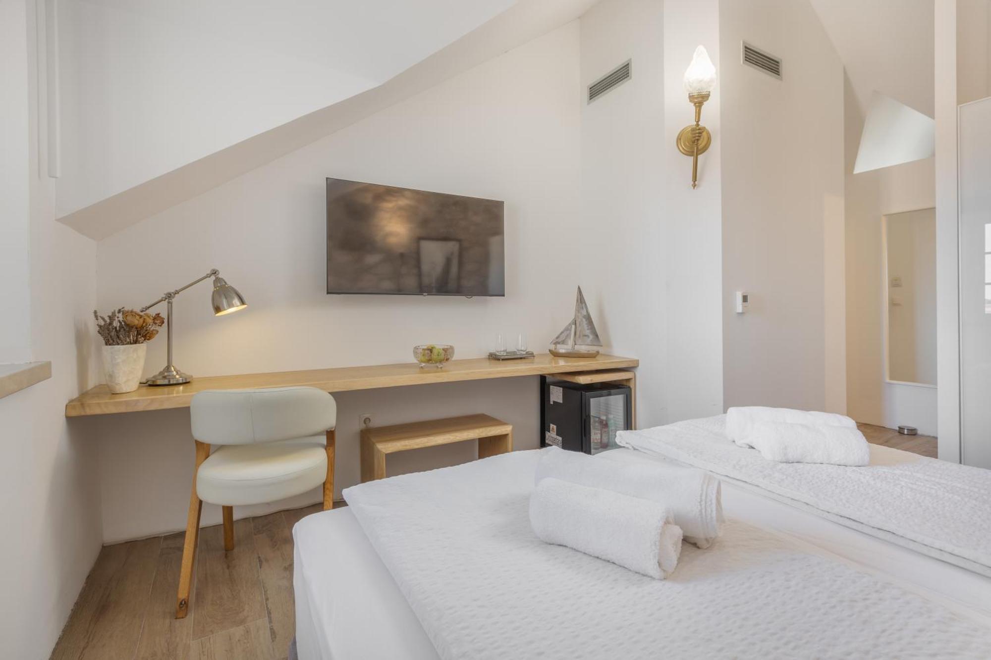 New - Casa Columba - 4 Star Design Boutique Hotel With Outdoor Pool & Private Garden (Adults Only) 马卡尔斯卡 外观 照片