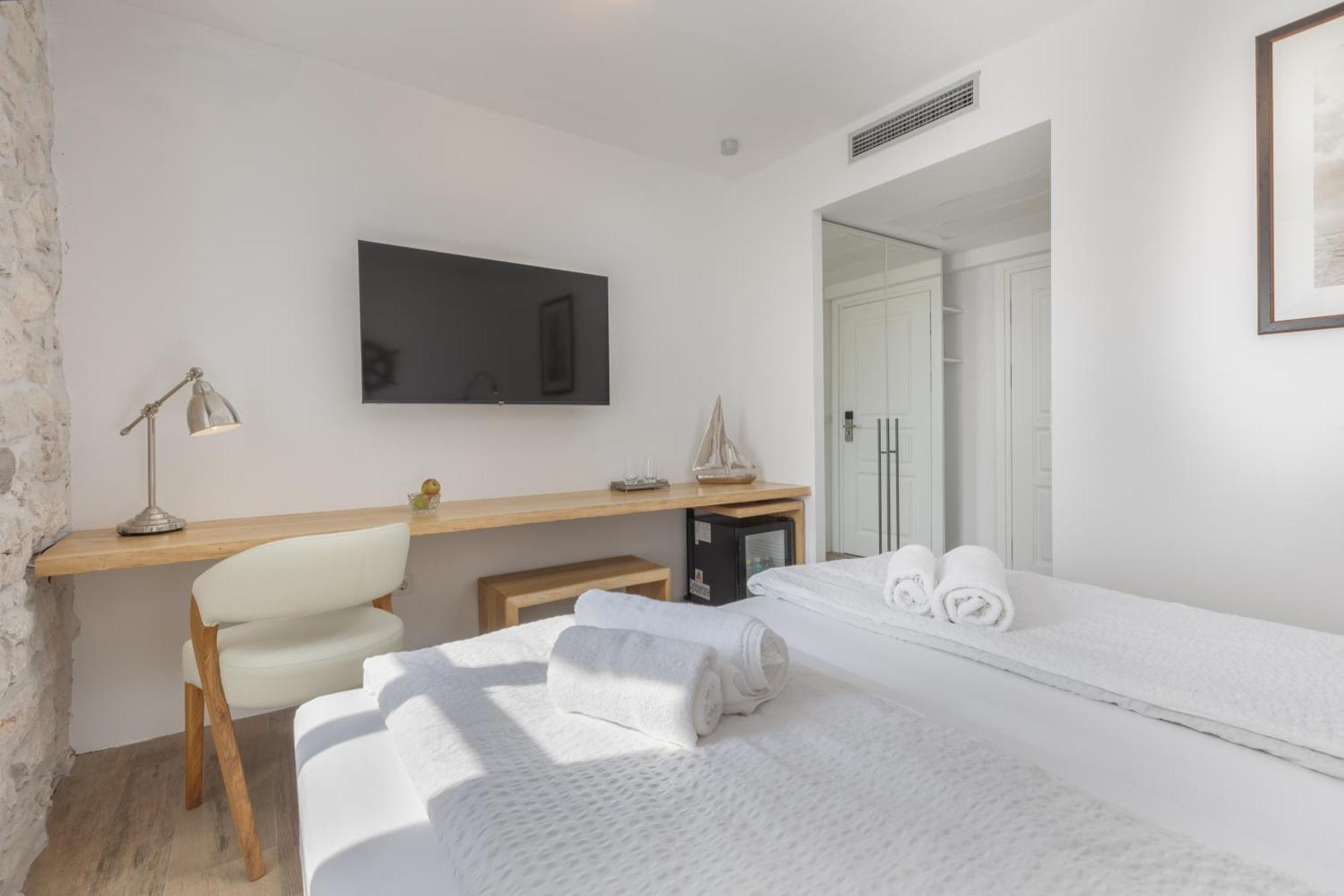 New - Casa Columba - 4 Star Design Boutique Hotel With Outdoor Pool & Private Garden (Adults Only) 马卡尔斯卡 外观 照片
