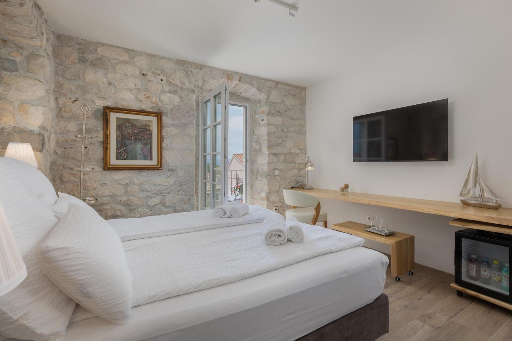 New - Casa Columba - 4 Star Design Boutique Hotel With Outdoor Pool & Private Garden (Adults Only) 马卡尔斯卡 外观 照片
