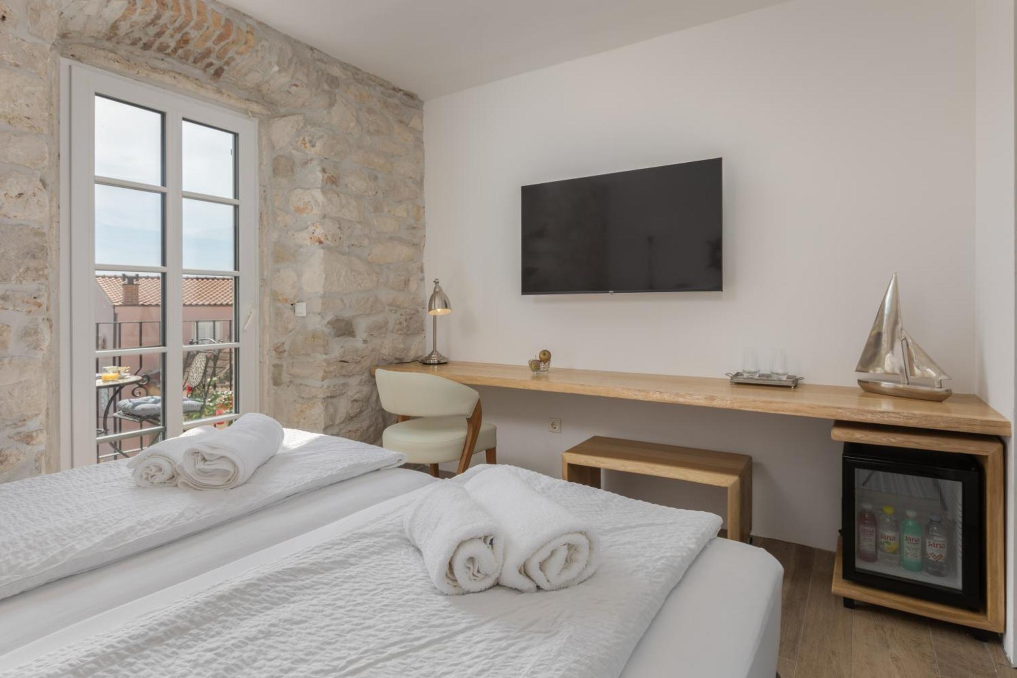 New - Casa Columba - 4 Star Design Boutique Hotel With Outdoor Pool & Private Garden (Adults Only) 马卡尔斯卡 外观 照片